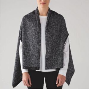 Lululemon Vinyasa Wrap Luon Jacquard Black and White